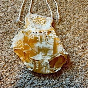 Baby girl halter jumper. Great for photoshoot.